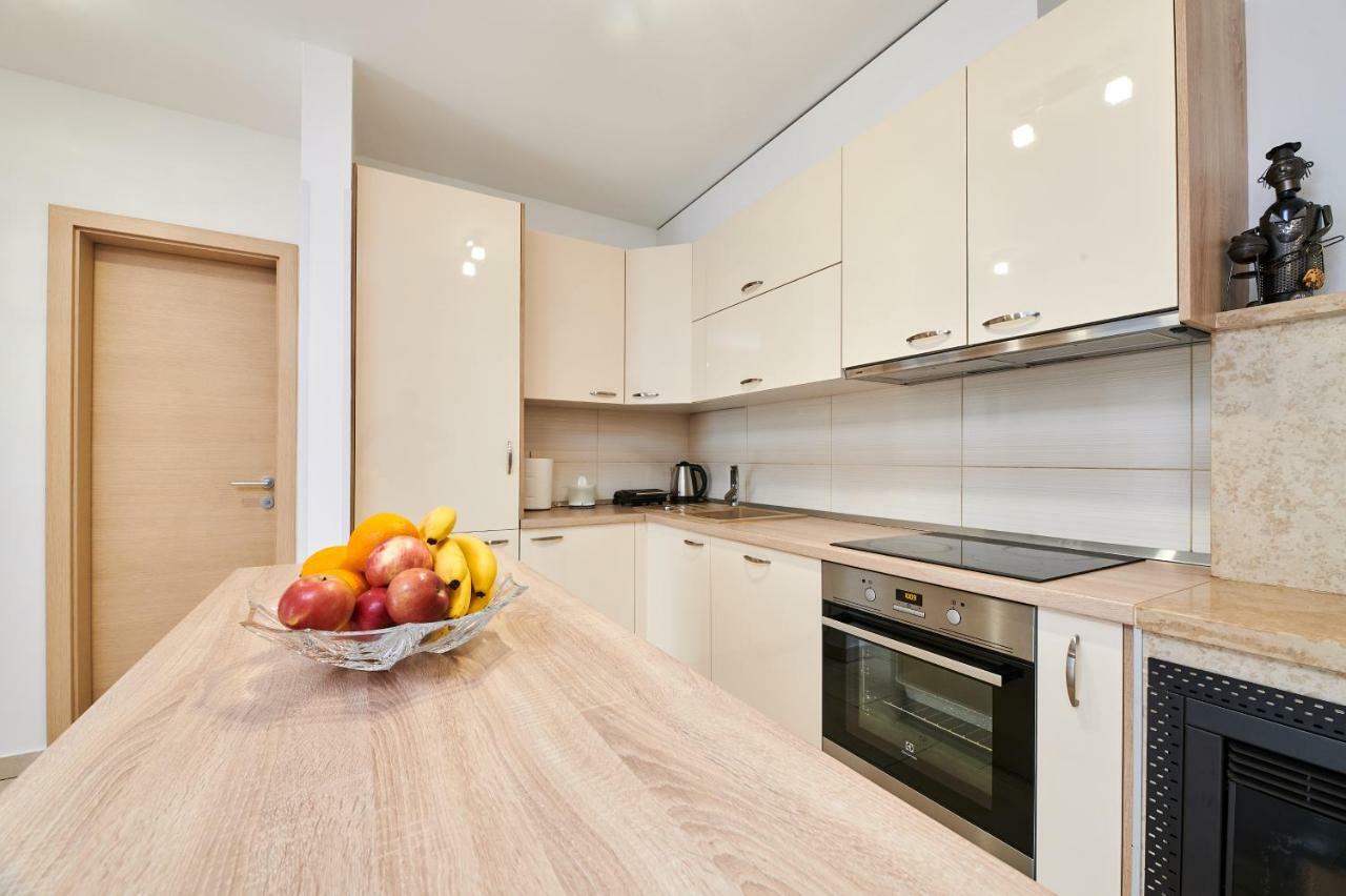Apartman Leon Umag Extérieur photo